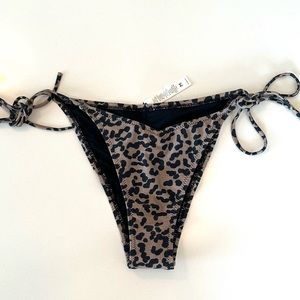 BOND EYE
Bond Eye def leopard Bottom In Brown.